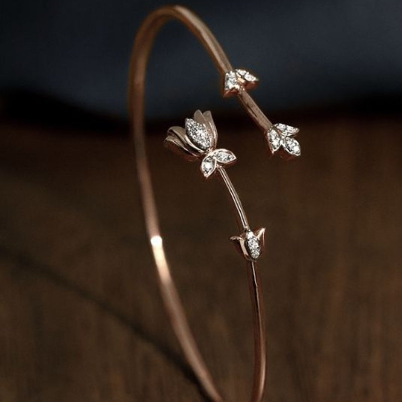 Buy Lab Grown Diamond Bracelets for Men and Women | Diahart Chennai