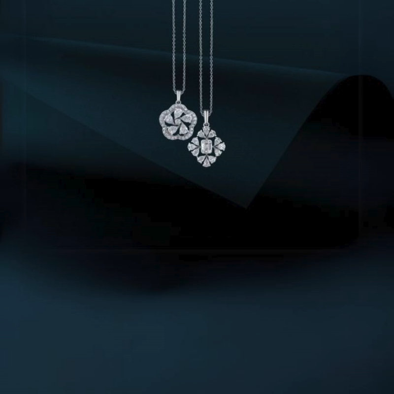 Buy Lovely Lab Grown Diamond Pendants in Online | Diahart Chennai