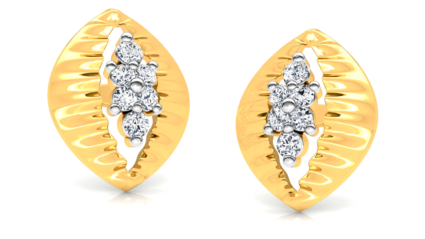 Decorative Clutch Diamond Earrings And Pendant Set